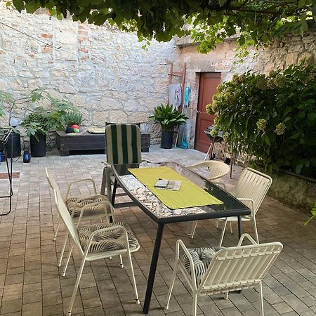 Apartment Rustic Jolly Premantura Luaran gambar