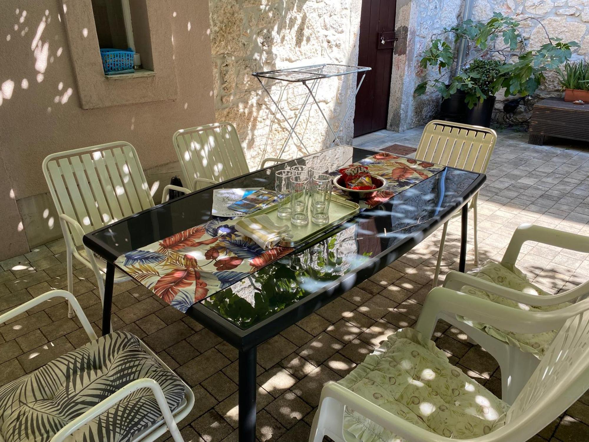 Apartment Rustic Jolly Premantura Luaran gambar